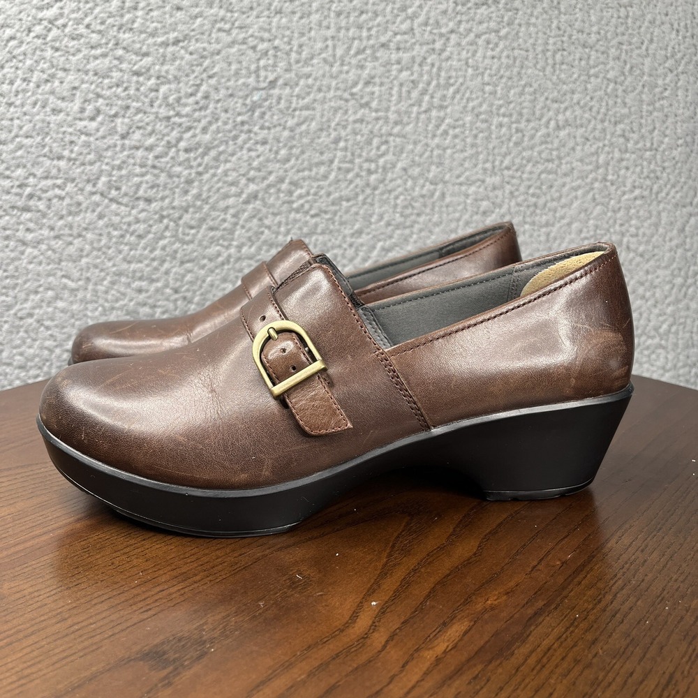 Dansko Jane Shoes Womens 39 / 8.5 Brown Leather Comfort Clog Nurse Chef Distress
